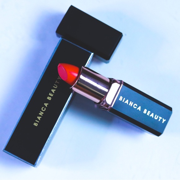 Making Headlines Matte Compact GOLD Lipstick - Picture 2 of 2